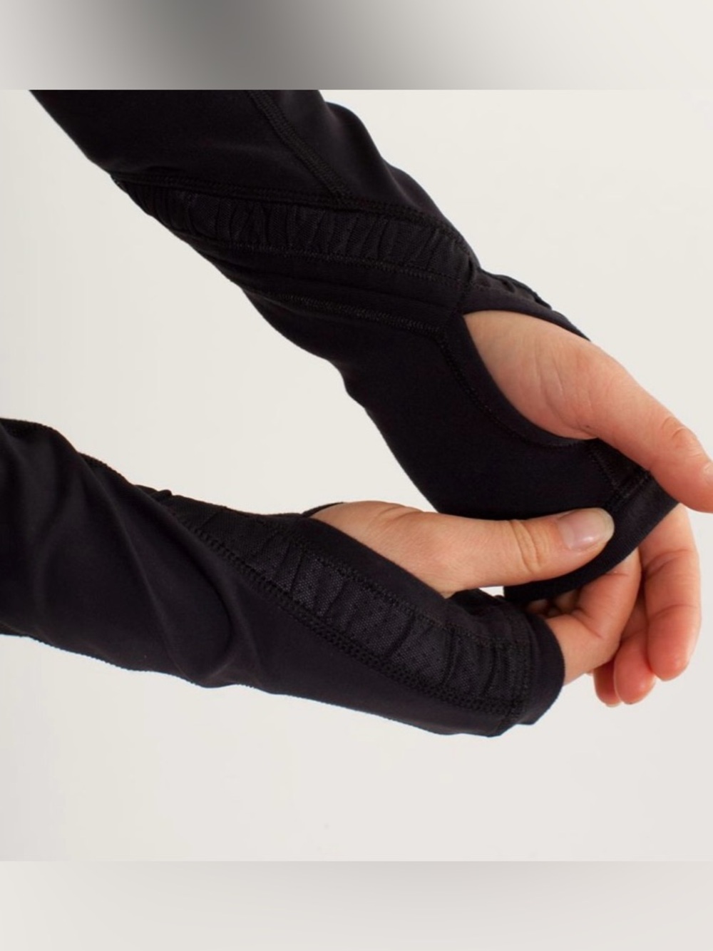 Lululemon Run: Reflect Long Sleeve Pullover Top Women’s 2 Black Reflect Fitted - Picture 3 of 15